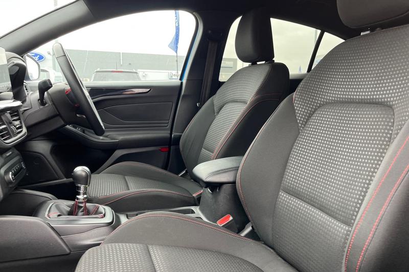 Used Ford Focus 2023 for sale - 78001274: Photo 19