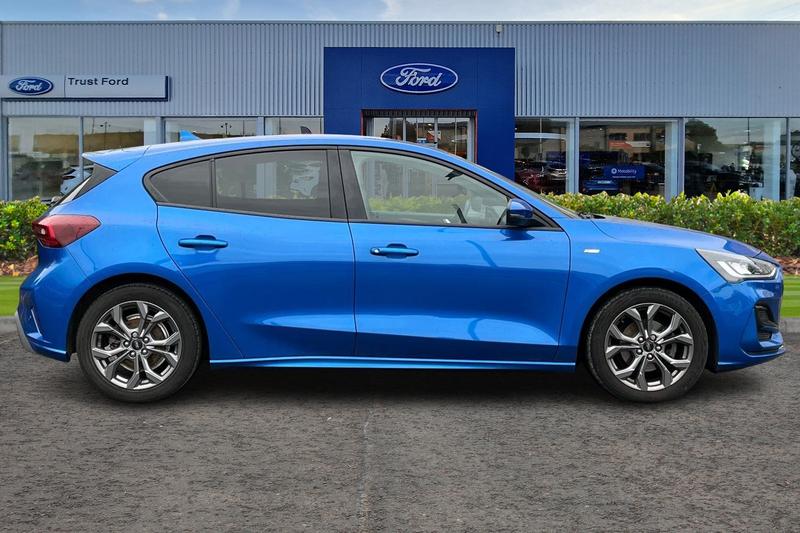 Used Ford Focus 2023 for sale - 78001274: Photo 3