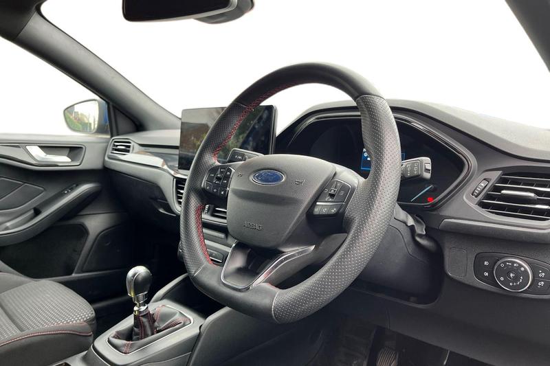 Used Ford Focus 2023 for sale - 78001274: Photo 9