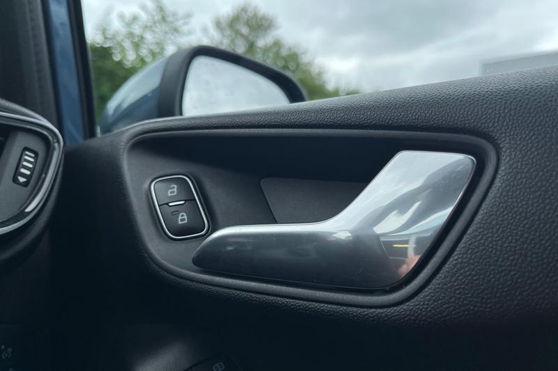 Used Ford Fiesta 2019 for sale - 78158178: Photo 40