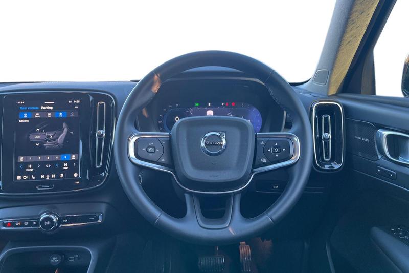 Used Volvo XC40 2025 for sale - 76647116: Photo 11