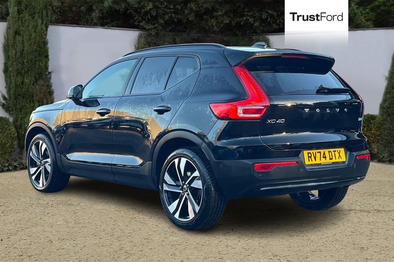 Used Volvo XC40 2025 for sale - 76647116: Photo 2