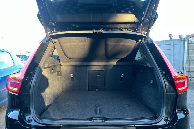 Used Volvo XC40 2025 for sale - 76647116: Photo 21