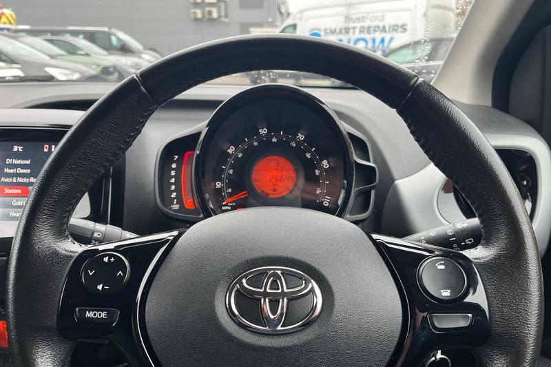 Used Toyota AYGO 2019 for sale - 77138176: Photo 12