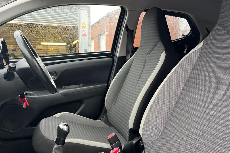 Used Toyota AYGO 2019 for sale - 77138176: Photo 19