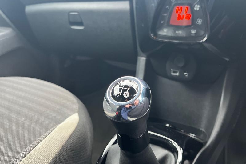 Used Toyota AYGO 2019 for sale - 77138176: Photo 37