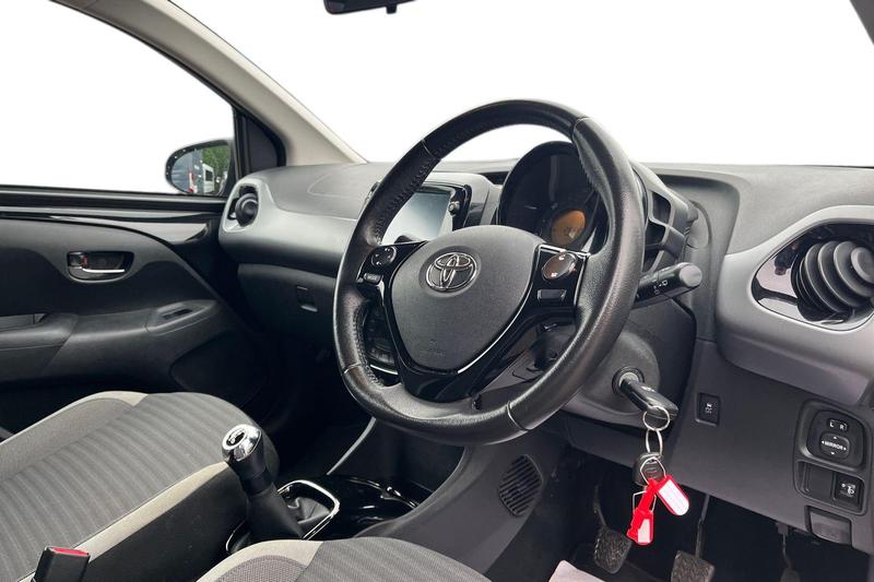 Used Toyota AYGO 2019 for sale - 77138176: Photo 9