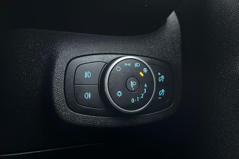 Used Ford Fiesta 2018 for sale - 76971923: Photo 30