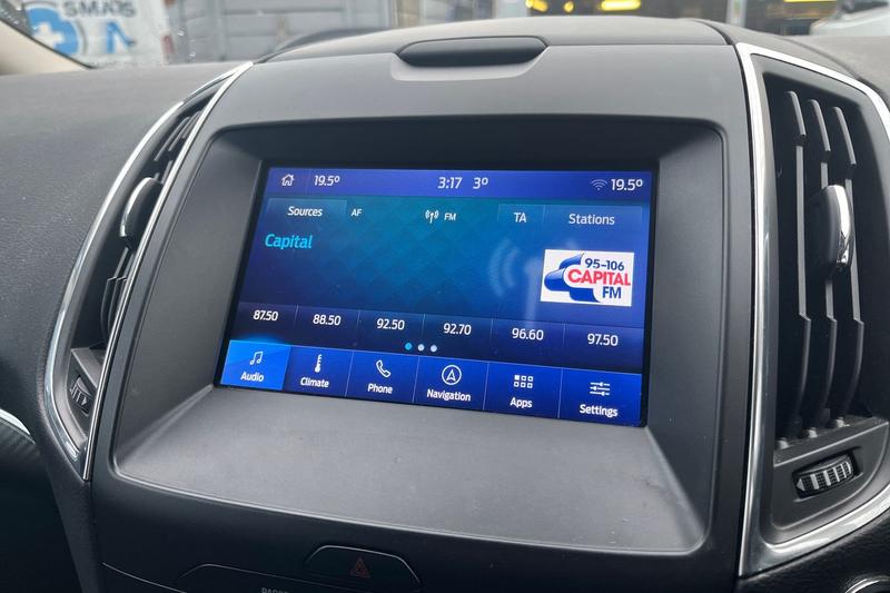 Used Ford Galaxy 2022 for sale - 77332468: Photo 32