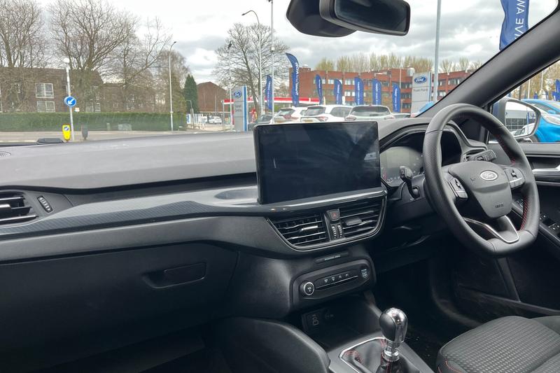 Used Ford Focus 2023 for sale - 78001298: Photo 18