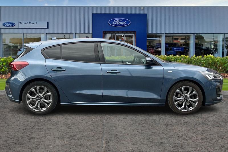 Used Ford Focus 2023 for sale - 78001298: Photo 3