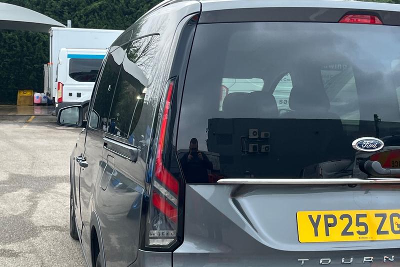 Used Ford Grand Tourneo Connect 2025 for sale - 77855054: Photo 24