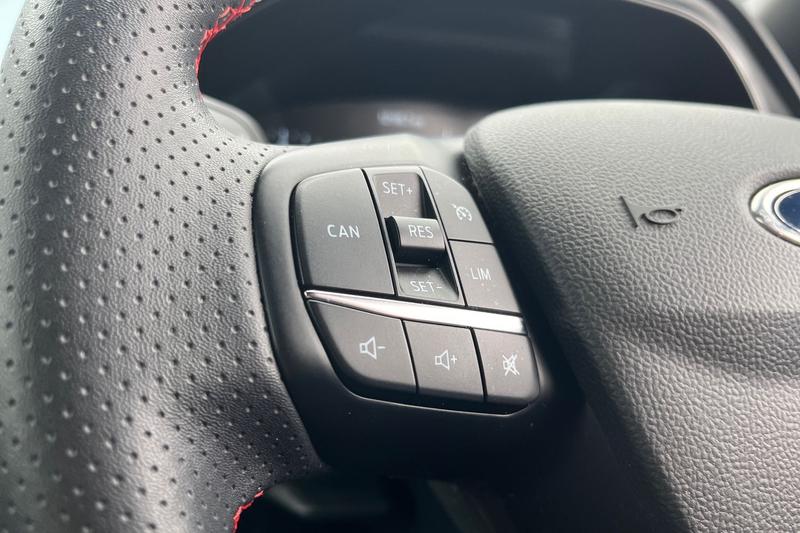 Used Ford Focus 2024 for sale - 78001266: Photo 39