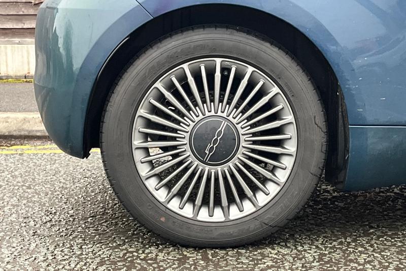 Used Fiat 500 2021 for sale - 77592819: Photo 8