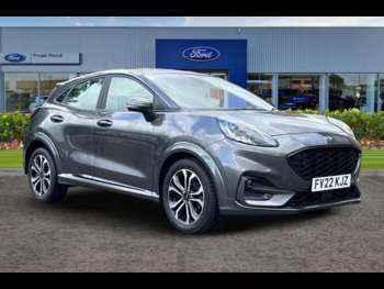 2022 - ST-LINE | Rear Parking Sensors | Sync 3 Navigation | Rear Privacy Glass Man 5-Door