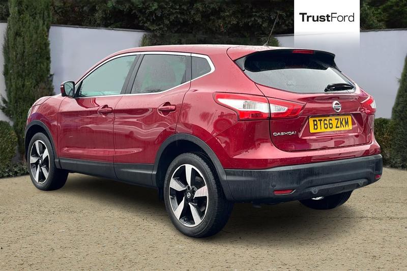 Used Nissan Qashqai 2016 for sale - 77529107: Photo 2