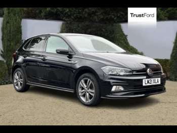 2021 - R-LINE | Cruise Control | Apple Car Play | Rear Privacy Glass Manual 5-Door