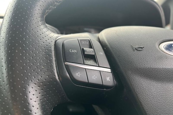Used Ford Fiesta 2018 for sale - 76277351: Photo 36