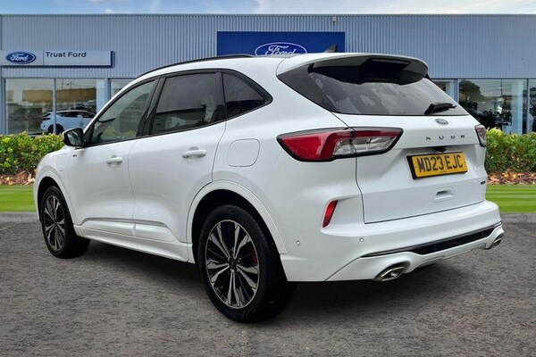 Used Ford Kuga 2023 for sale - 76302760: Photo 2