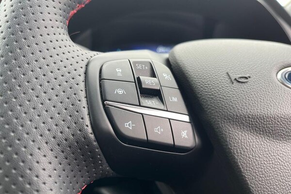Used Ford Kuga 2023 for sale - 76302760: Photo 39
