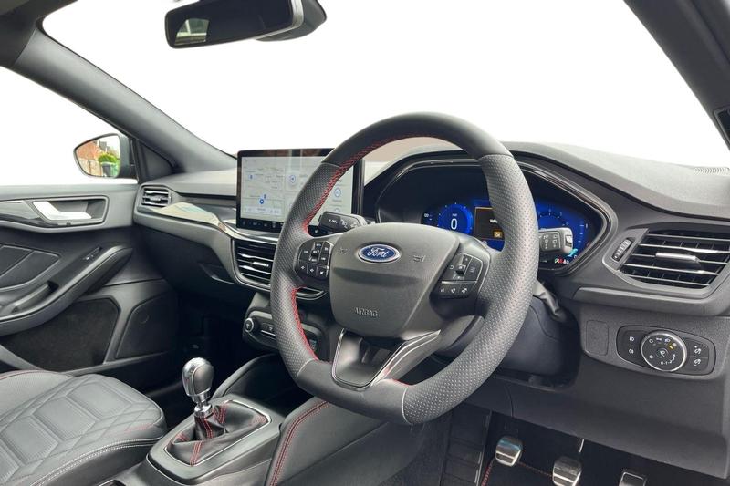 Used Ford Focus 2023 for sale - 77376004: Photo 9