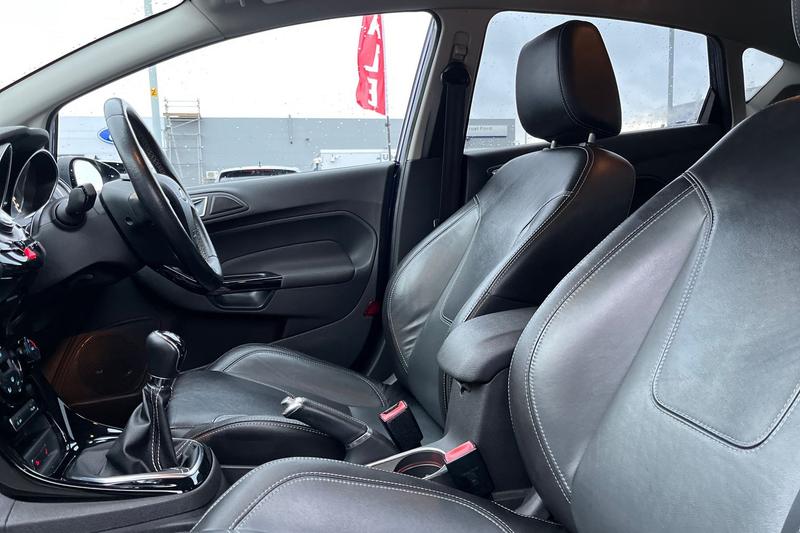 Used Ford Fiesta 2016 for sale - 76977351: Photo 19