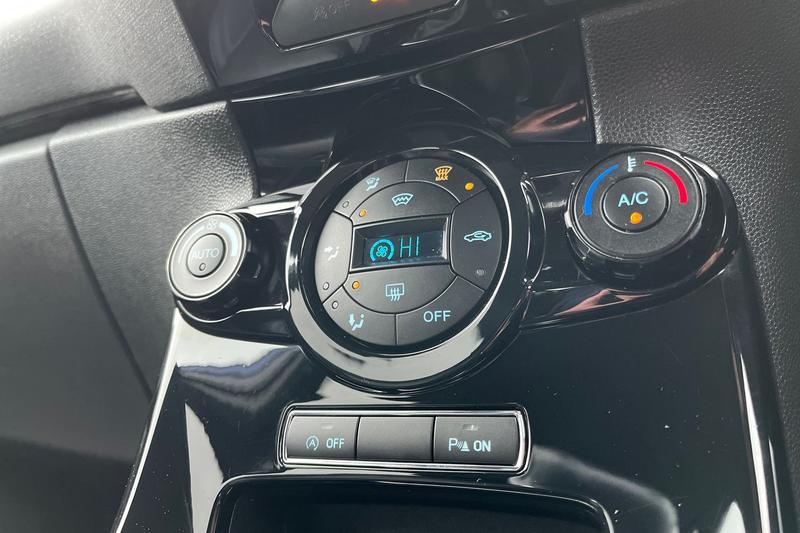 Used Ford Fiesta 2016 for sale - 76977351: Photo 22