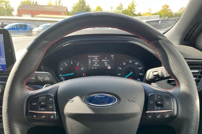 Used Ford Focus 2021 for sale - 76079801: Photo 12
