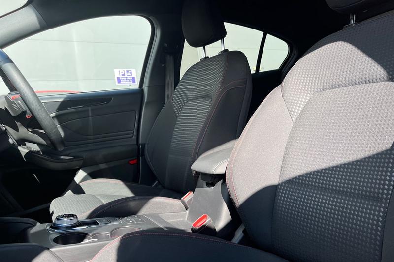 Used Ford Focus 2021 for sale - 76079801: Photo 19