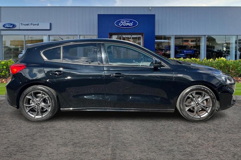 Used Ford Focus 2021 for sale - 76079801: Photo 3