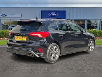 Used Ford Focus 2021 for sale - 76079801: Photo 4