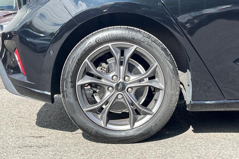 Used Ford Focus 2021 for sale - 76079801: Photo 8