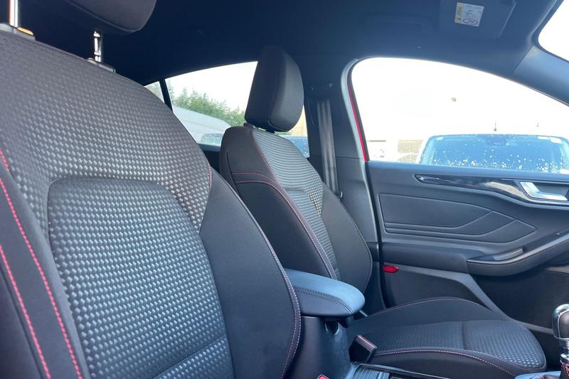 Used Ford Focus 2023 for sale - 77025864: Photo 17