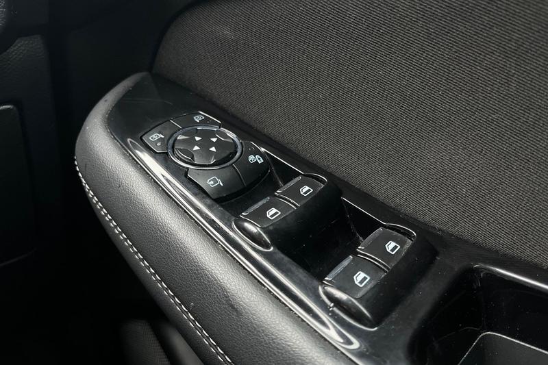 Used Ford S-Max 2016 for sale - 76568537: Photo 16