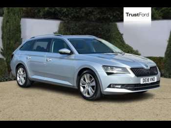 2018 - SE L EXECUTIVE | Satellite Navigation | Leather Seats | Heated Seats | Rear 5-Door