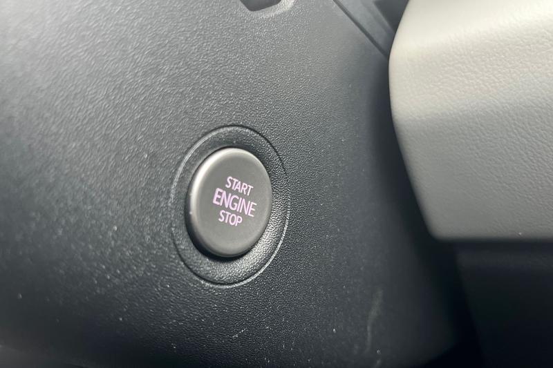 Used Ford Explorer 2024 for sale - 77176336: Photo 38