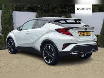 Used Toyota C-HR 2023 for sale - 79713556: Photo