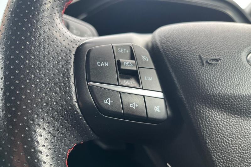 Used Ford Focus 2022 for sale - 77152000: Photo 39