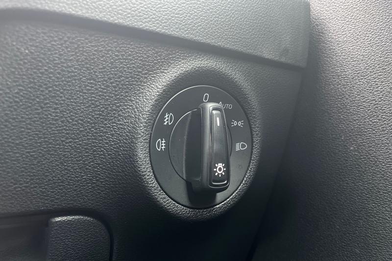 Used Skoda Karoq 2021 for sale - 77340081: Photo 31