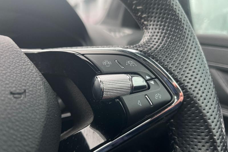 Used Skoda Karoq 2021 for sale - 77340081: Photo 40