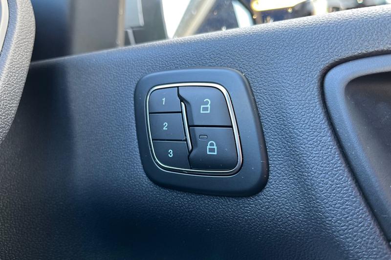 Used Ford Kuga 2025 for sale - 76819237: Photo 31