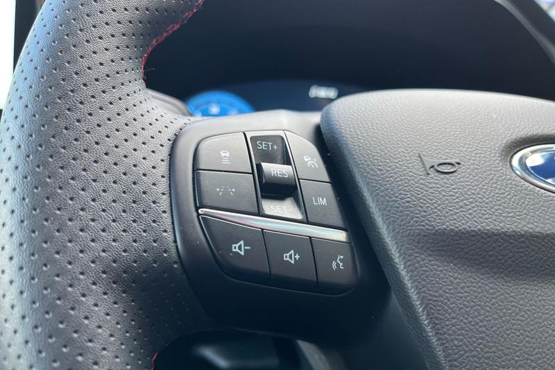 Used Ford Kuga 2025 for sale - 76819237: Photo 38