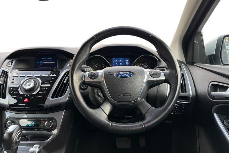 Used Ford Focus 2014 for sale - 76738849: Photo 11