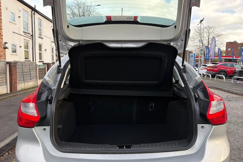 Used Ford Focus 2014 for sale - 76738849: Photo 21