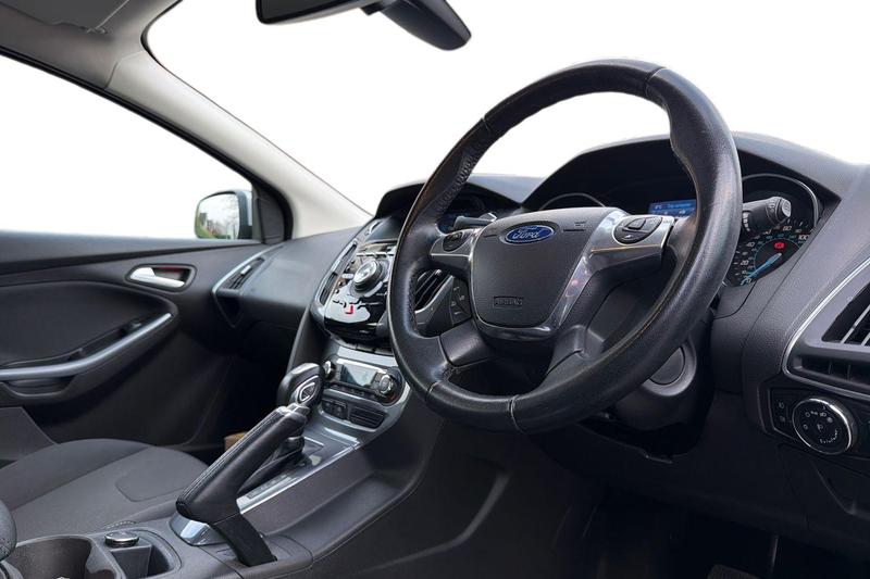 Used Ford Focus 2014 for sale - 76738849: Photo 9