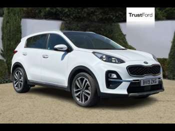 2019 - 4 | Panoramic Roof | Satellite Navigation | Heated Seats/Wheel AUTO 5-Door