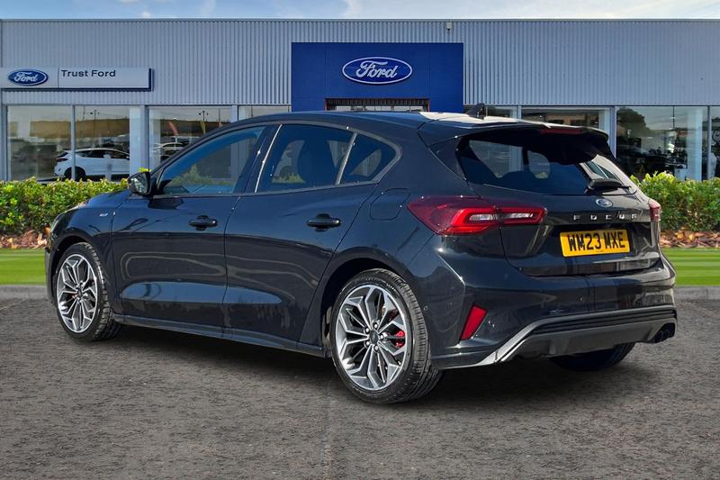 Used Ford Focus 2023 for sale - 76038036: Photo 2