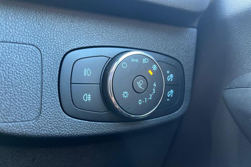 Used Ford Focus 2023 for sale - 76038036: Photo 30