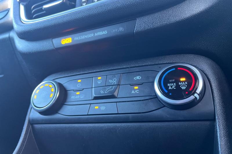 Used Ford Fiesta 2018 for sale - 77088136: Photo 22