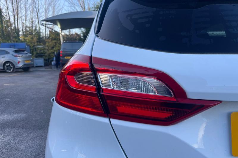 Used Ford Fiesta 2018 for sale - 77088136: Photo 24